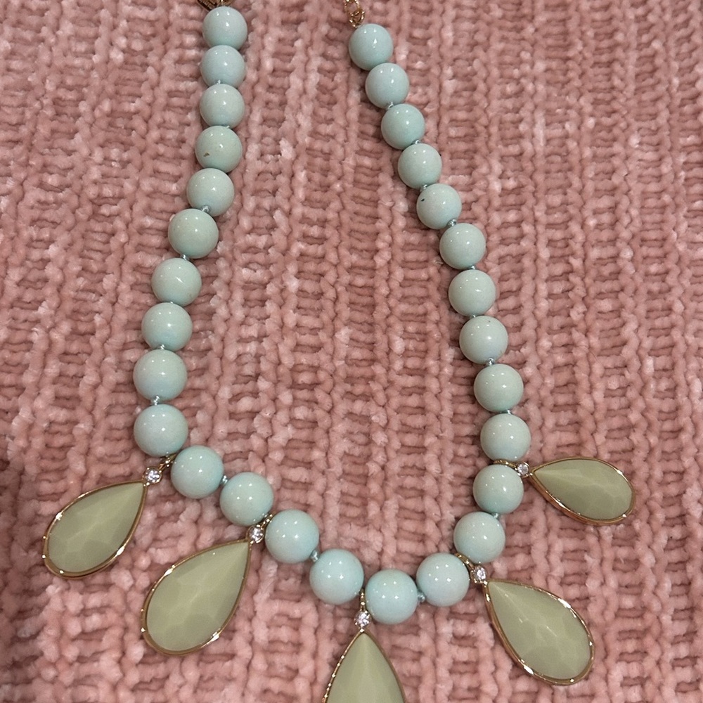Kate Spade Green and Gold Necklace with Elegant Design